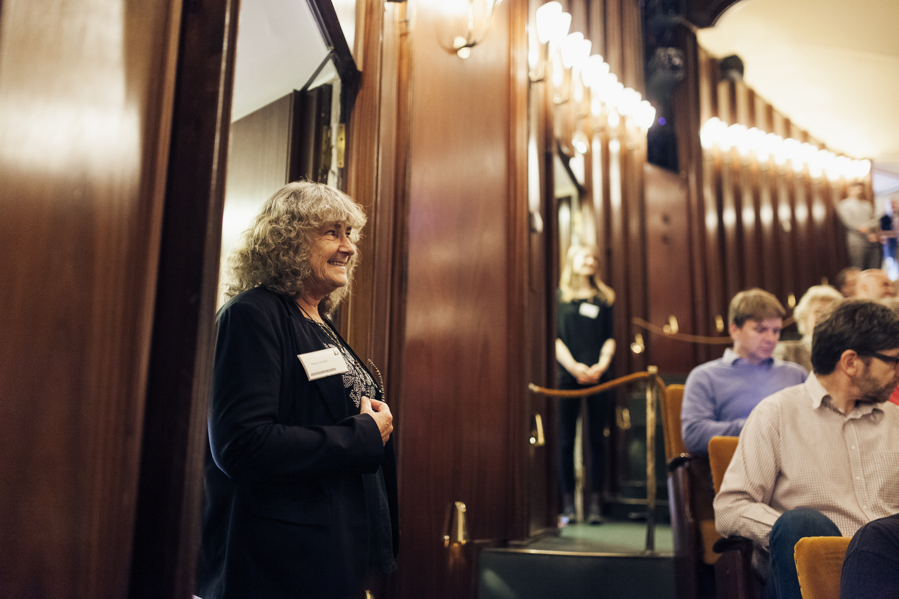 Corporate Reportage Buchprojekt Arbeitssituationen Mitarbeiterportraits Employer Branding People Impressionen authentisch natürlich Portrait und Reportage Fotografie für Corporate und Editorial