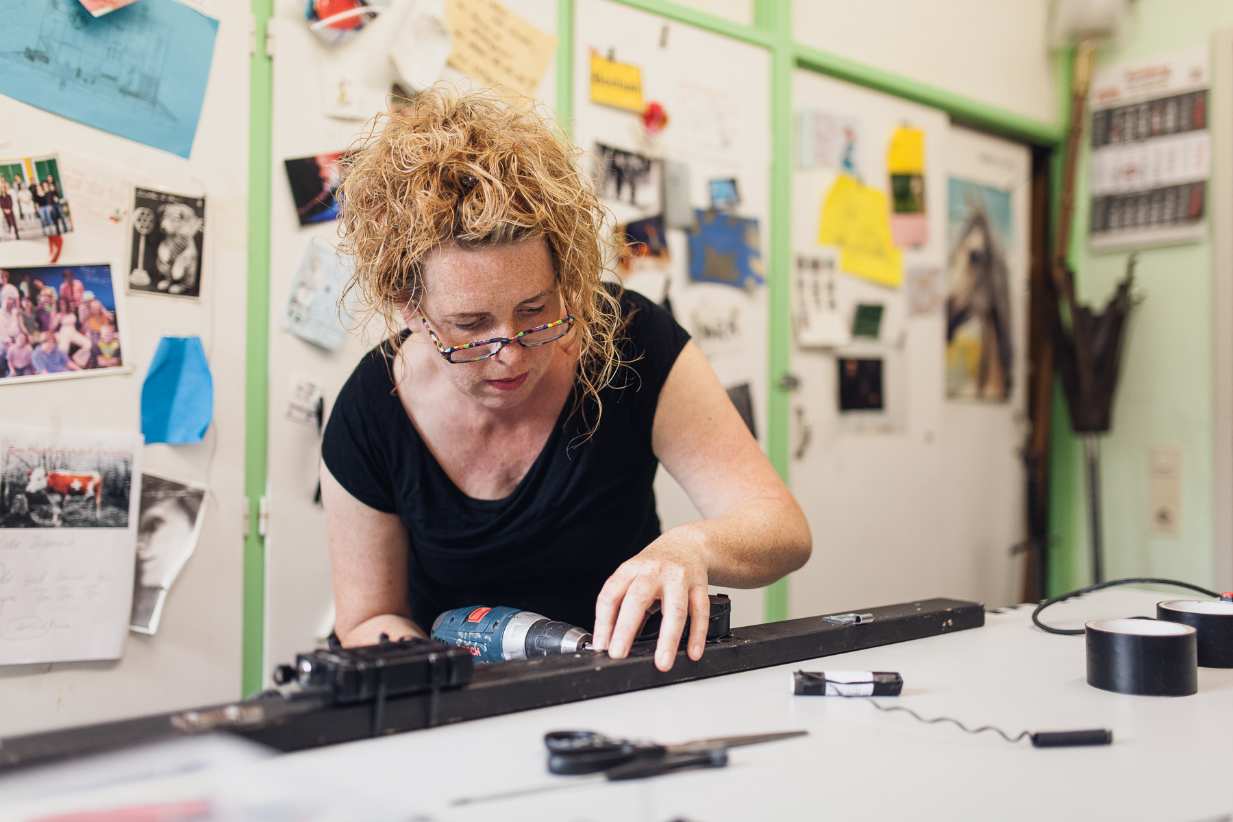 Corporate Reportage Buchprojekt Arbeitssituationen Mitarbeiterportraits Employer Branding People Impressionen authentisch natürlich Portrait und Reportage Fotografie für Corporate und Editorial