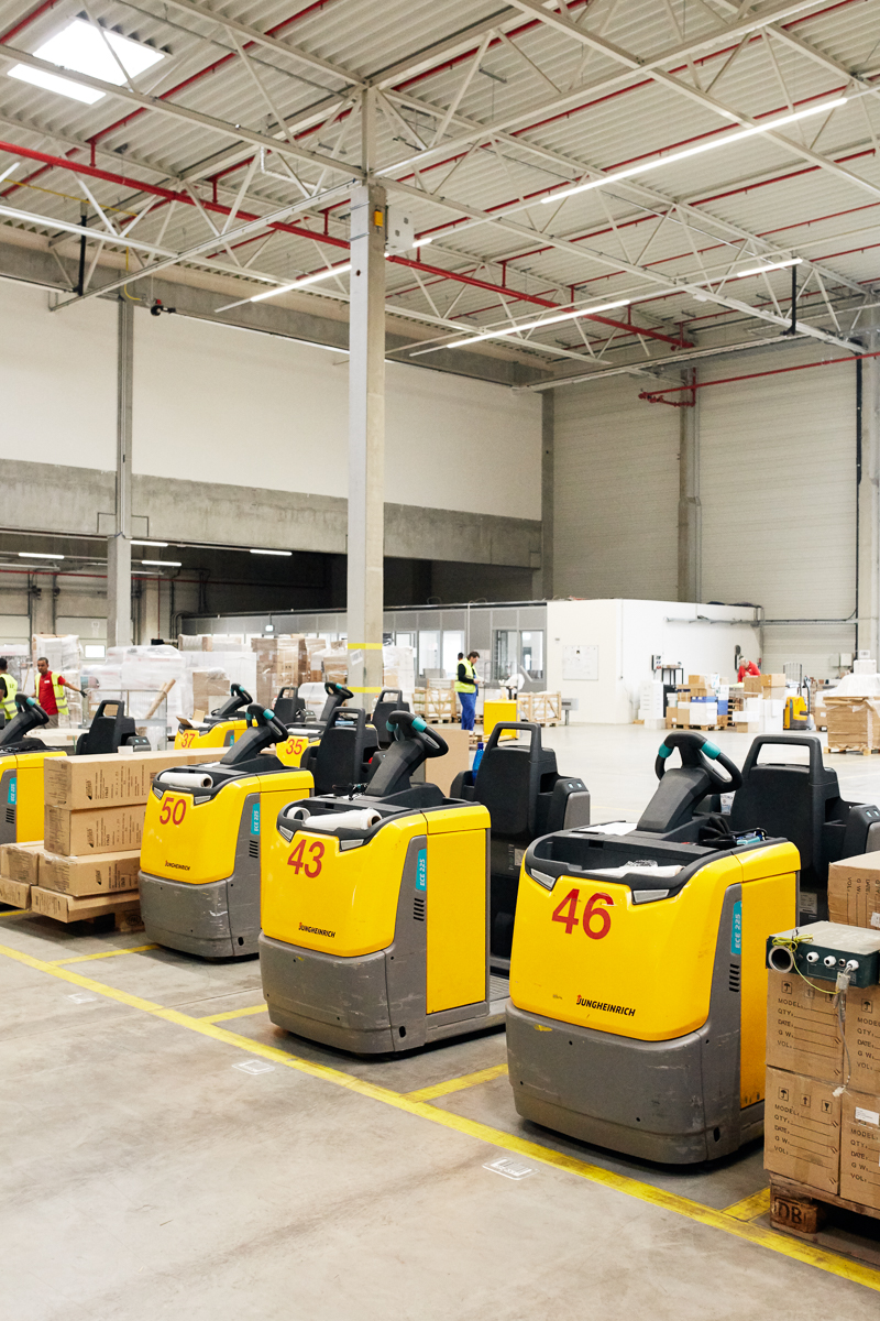 Corporate Reportage Bauhaus Logistik Portrait und Reportage Fotografie für Corporate und Editorial