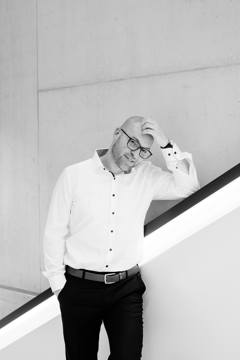 Corporate Businessportraits Portraits Business Düsseldorf authentisch natürlich, Portrait und Reportage Fotografie für Corporate und Editorial