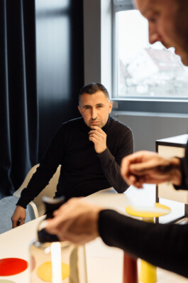 IP44.de Corporate Bildpool Business Arbeitssituationen Mitarbeiterportraits Impressionen Katalog authentisch natürlich Portrait und Reportage Fotografie für Corporate und Editorial