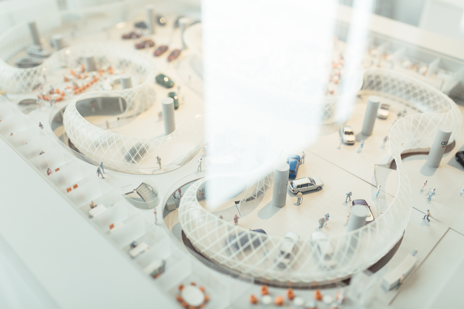 Ingenhoven Architects Corporate Bildpool Businessfotografie Unternehmensportrait Arbeitssituationen Mitarbeiterportraits Impressionen authentisch natürlich Portrait und Reportage Fotografie für Corporate und Editorial