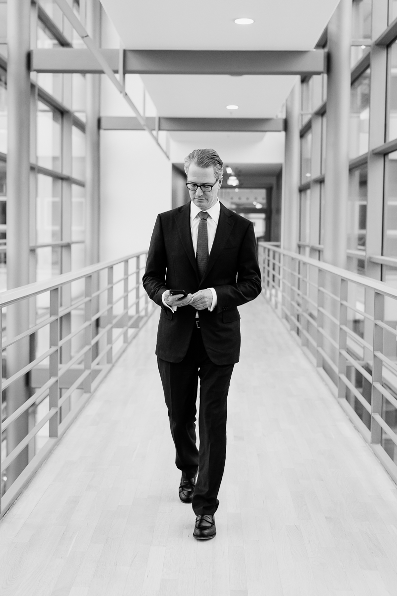 Portrait Martin Fischedick Bereichsvorstand HR der Commerzbank Portrait und Reportage Fotografie für Corporate und Editorial