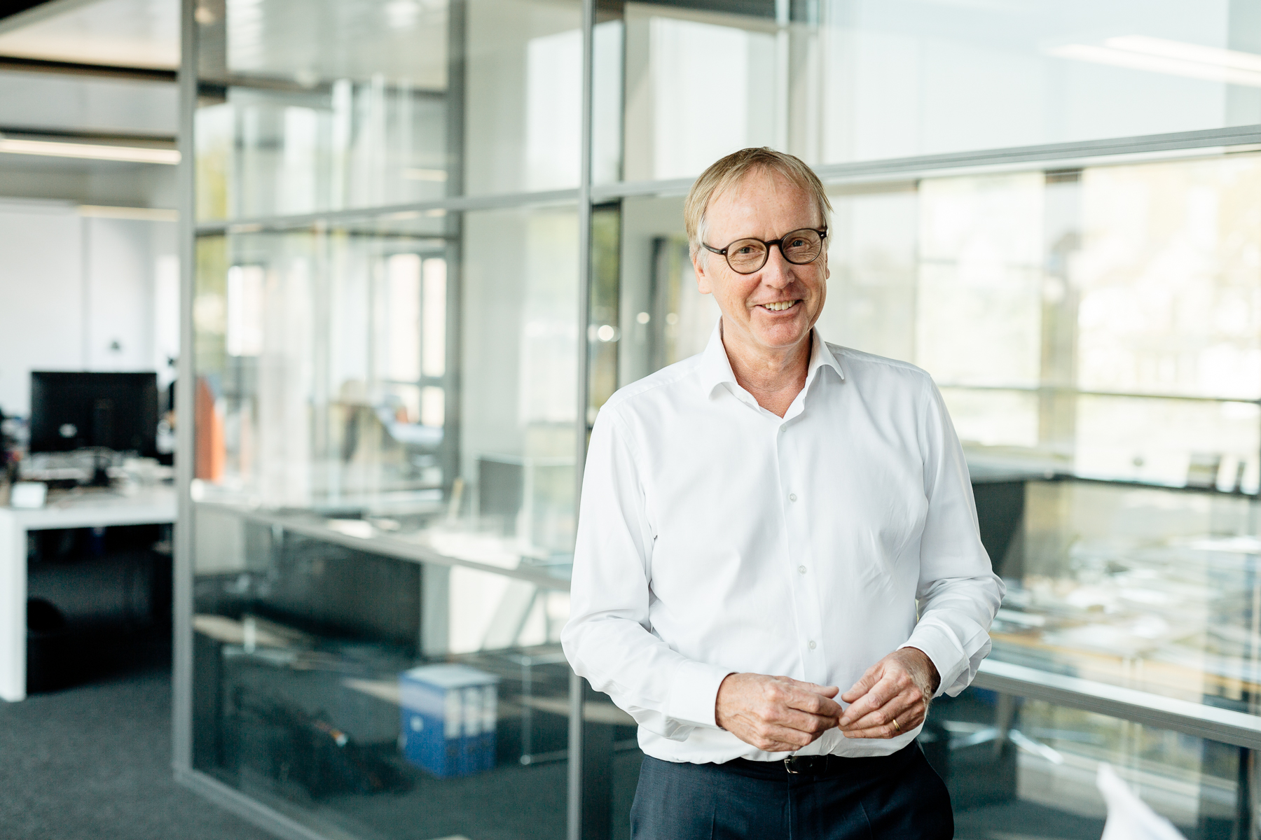 Corporate Bildpool Businessfotografie Unternehmensportrait Arbeitssituationen Mitarbeiterportraits Impressionen authentisch natürlich Portrait und Reportage Fotografie für Corporate und Editorial